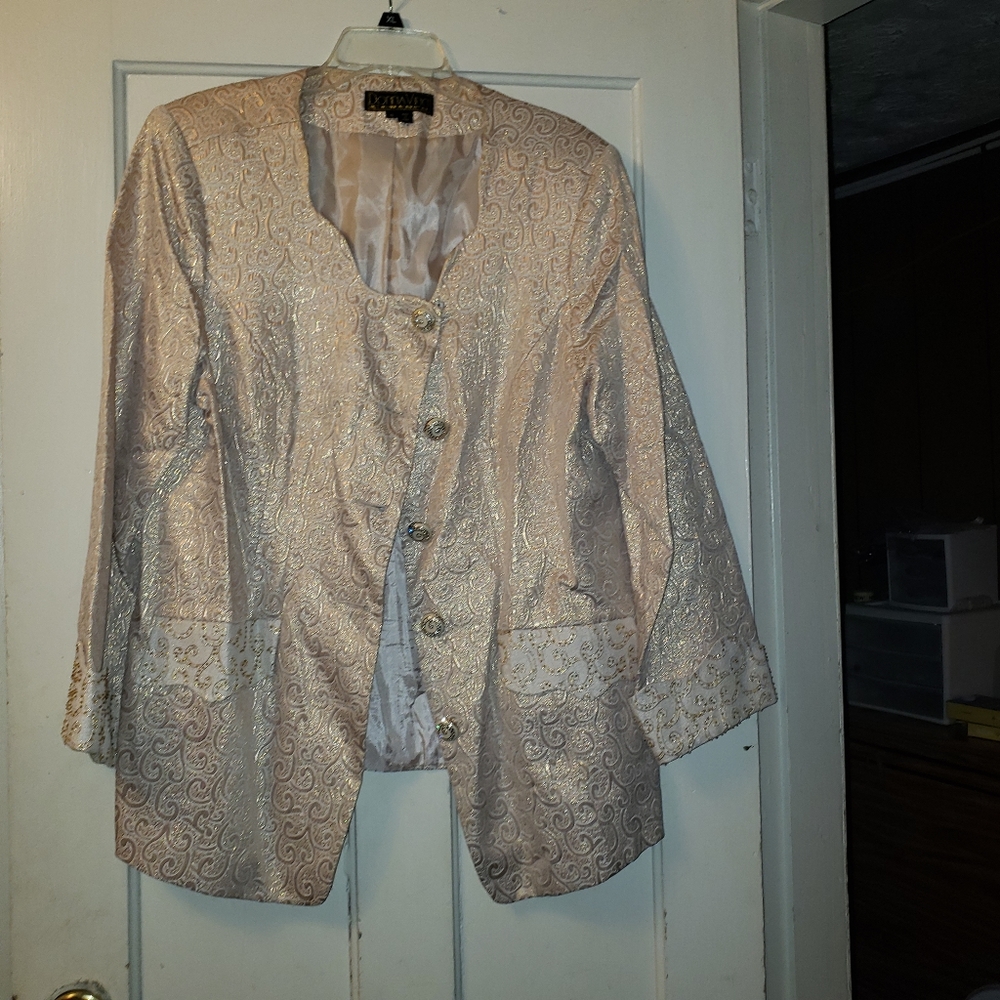 Donna Vina 2 piece plus size suit